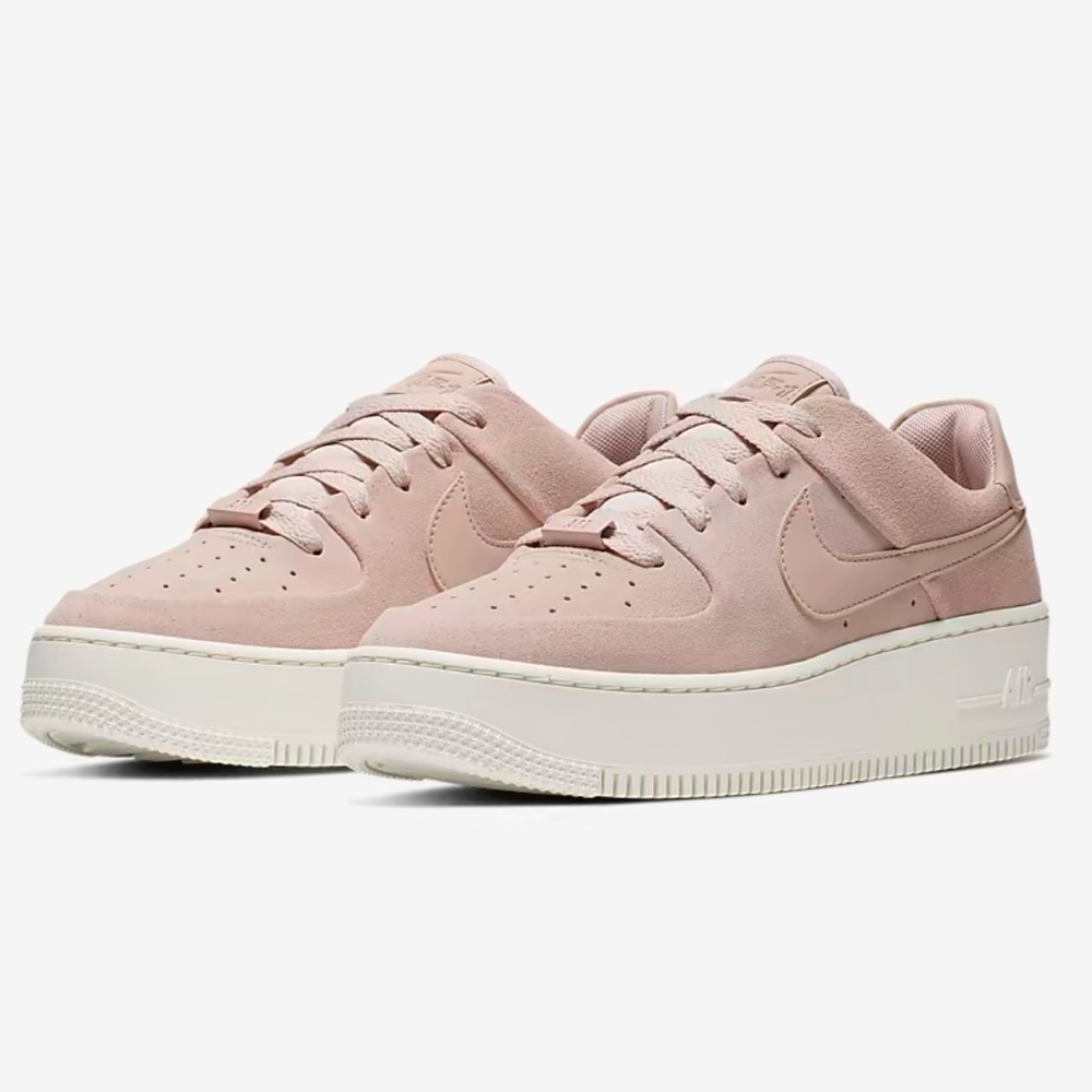 Nike Air Force 1 Sage Low